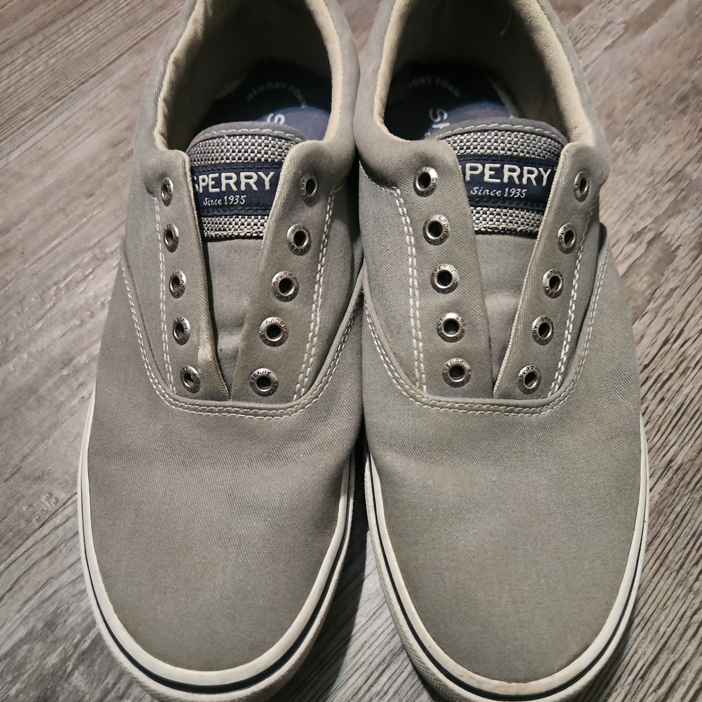 Sperry Men’s Slip-On Canvas Boat Shoes in Gray